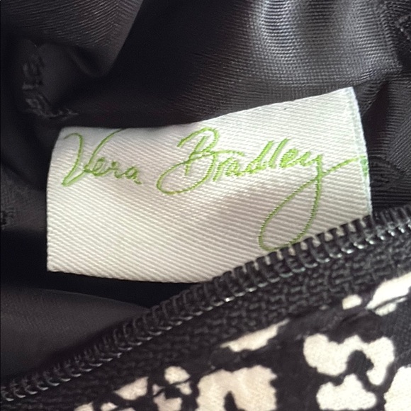 Vera Bradley Black and White Tote with leopard pattern - Picture 6 of 6